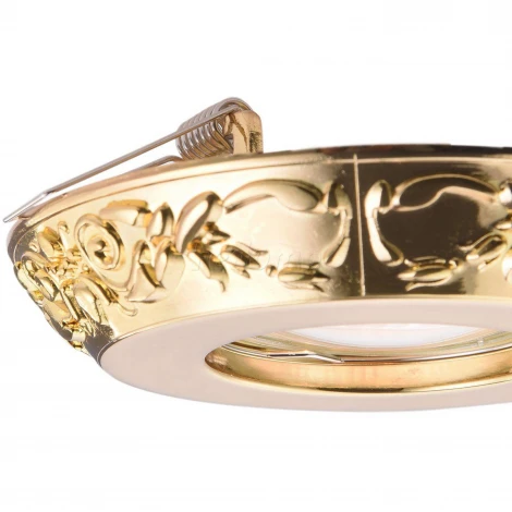 Встраиваемый точечный светильник Maytoni Metal Classic DL300-2-01-G