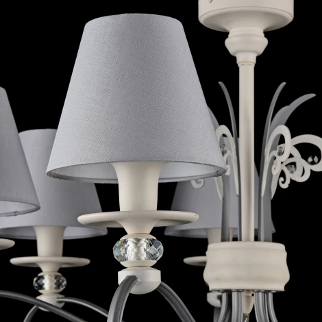Потолочная люстра Maytoni Wings ARM993-PL-07-W