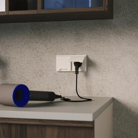 Накладка для розетки с заземлением защитными шторками и крышкой (хлопок) Voltum S70 VLS000813