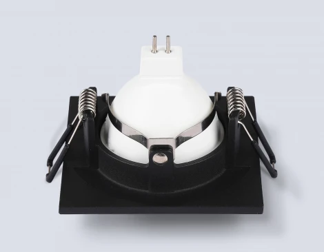 Встраиваемый точечный светильник Ambrella Techno Spot TN102818 (220V)