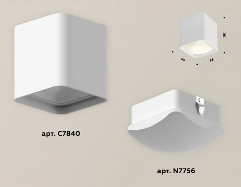 Накладной точечный светильник Ambrella Techno Spot XS7840022 (220V, куб)