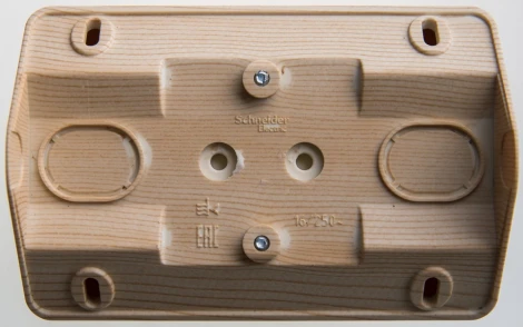 Розетка накладная двойная с заземлением и шторками (сосна) Systeme Electric Etude PA16-108D