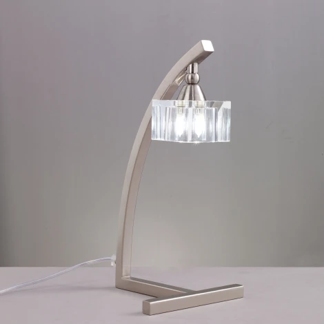 Интерьерная настольная лампа Mantra Cuadrax 1114