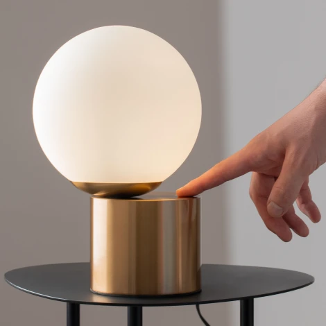 Настольная лампа Freya Barrel FR5286TL-01BS (220V, выключатель, шар)