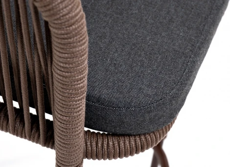 "Марсель" стул барный плетеный из роупа, каркас из стали коричневый (RAL8016) муар, роуп коричневый круглый, ткань темно-серая 027 4SIS арт.УТ-00007111