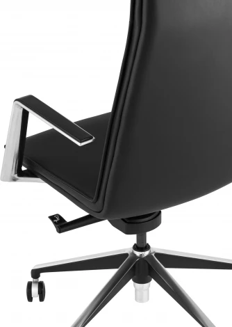 Кресло руководителя TopChairs Arrow черный