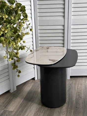 Стол кофейный ARVID PANDORA  керамика на стекле/ окрашенный МДФ / темно-серый МДФ каркас ®DISAUR (арт.626M05806)