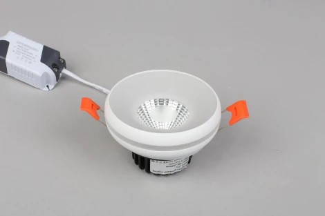 Встраиваемый точечный светильник Omnilux Genova OML-102809-06 (LED, 220V, круглые)