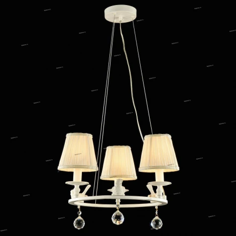 Подвесная люстра Maytoni Voyage ARM112-03-W