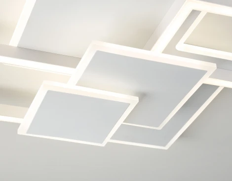 Потолочная люстра светодиодная с пультом Ambrella Acrylica FA1031