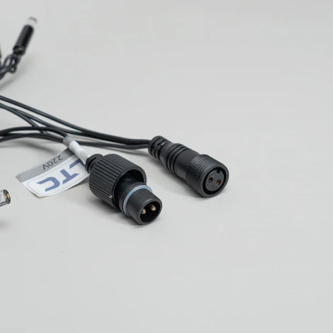 Гирлянда Занавес Облегченный c колпачком 2 x 1 м белый 220В, 200 LED, провод черный каучук 2,3мм, IP65 Laitcom ECO200NOT-1-2W