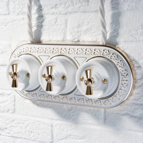 Переключатель / выключатель одноклавишный (белый) Ретро Werkel W5612001 (a051317)