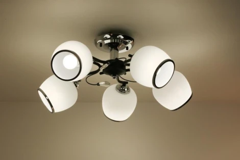 Потолочная люстра Lampex Mariko 749/5