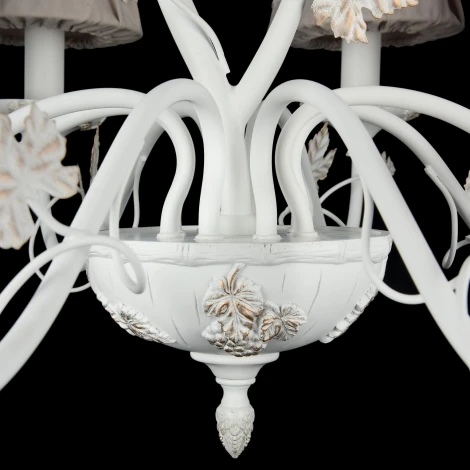 Подвесная люстра Maytoni Putto ARM393-08-W