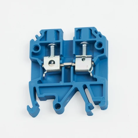 Зажим наборный изолированный (винтовой) 4,0 мм2 Stekker 39359