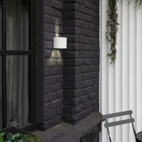 Архитектурная подсветка с переключателем цвета свечения Uniel ULU-S56B-2x3W/3000K+4000K+6000K IP65 WHITE