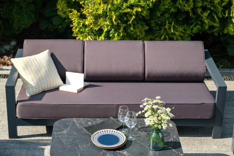 "Гранада" диван 3-местный, каркас алюминий темно-серый (RAL7024) шагрень, ткань темно-серая 027 4SIS арт.УТ-00006823