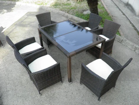 Обеденная группа KM 1302 из ротанга