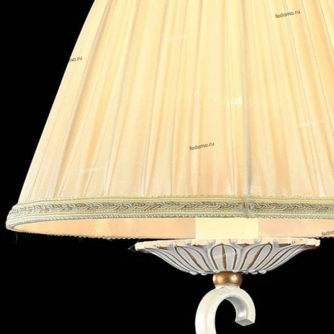 Интерьерная настольная лампа Maytoni Elina ARM222-11-G