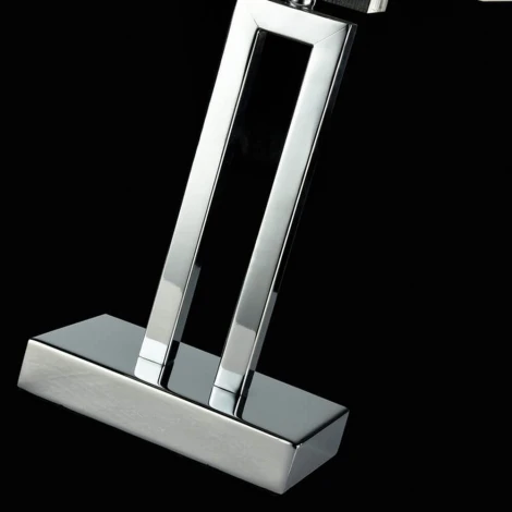 Интерьерная настольная лампа Maytoni Megapolis MOD906-11-N