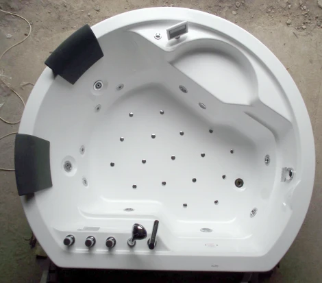 Акриловая ванна Gemy G9053 K