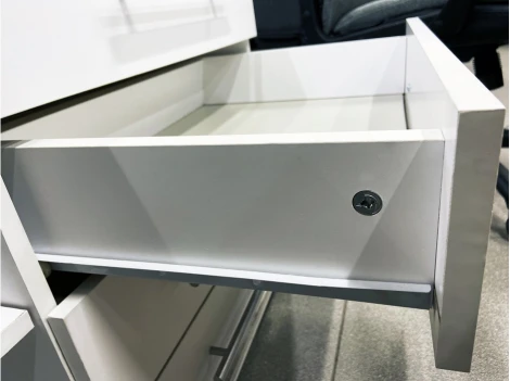 Компьютерный стол Woodville с тумбой КСТ-109 тумба справа 18212-1