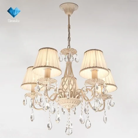 Подвесная люстра Eurosvet Amelia 10054/5 белый с золотом (220V, хрусталь Strotskis, на цепи)