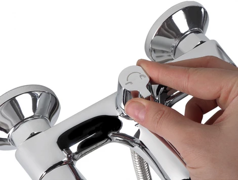 Смеситель Iddis Bounce BOUSB02I02WA для ванны с душем