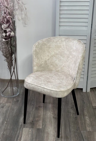 Стул МЭРИ FIESTA Молочный , велюр антипальчиковый"/ черный каркас M-City 472M05583"