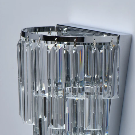 Настенный светильник MW-Light Аделард 642023401 (220V, хрусталь)