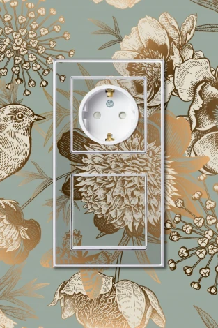 Розетка встраиваемая с заземлением и шторками (белый) Systeme Electric AtlasDesign ATN200145