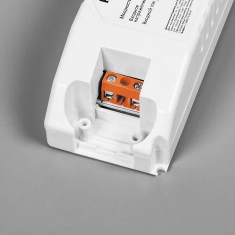 Встраиваемый точечный светильник Feron AL2113 28851 (LED, 220V)