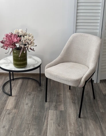 Стул M-City GAVI Garna-157 светло-бежевый, ткань / черный каркас