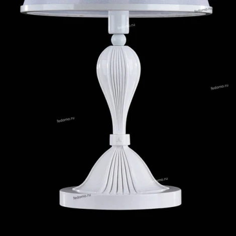 Интерьерная настольная лампа Maytoni Virginity MOD150-11-W