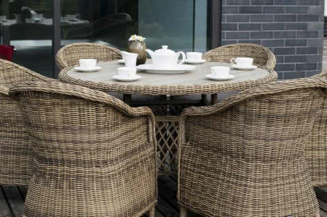 Плетеное кресло из искусственного ротанга, цвет соломенный с серой подушкой 4SIS Равенна YH-C1103W