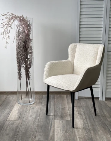 Стул VOLCANO Белый Wales-101, ткань / светло-бежевый Maison 09, экокожа/  черный каркас, DISAUR