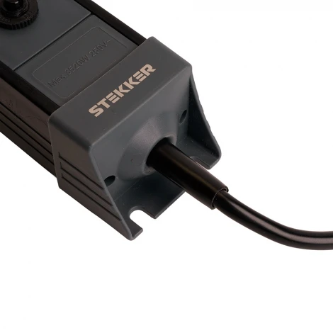 Сетевой фильтр 6-и местный с заземлением 1,8м. (черный) Stekker Techno 50159