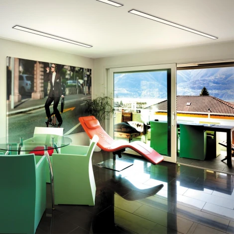 Встраиваемый светодиодный линейный светильник Novotech Iter 358823 (220V)