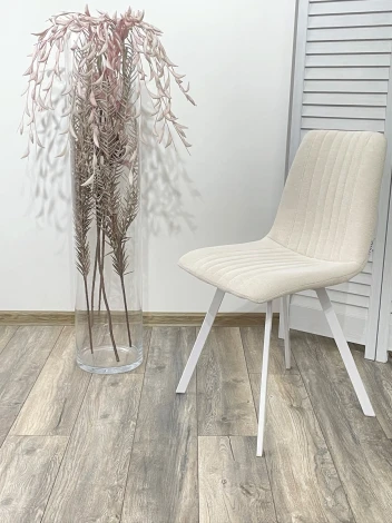 Обеденный стул M-City ELVIS WZ2042-01 молочный/ белый каркас