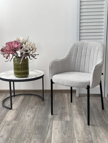 Стул M-City WILSON Daly-11 светло-серый, ткань / черный каркас