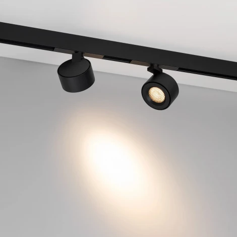 Трековый светильник магнитный MAG-ORIENT-POINT-R80-12W Day4000-MIX (BK, 18 deg, 48V, TUYA Zigbee) (Arlight, IP20 Металл) 047143 (LED, управление смартфоном, умный дом - Tuya Smart)