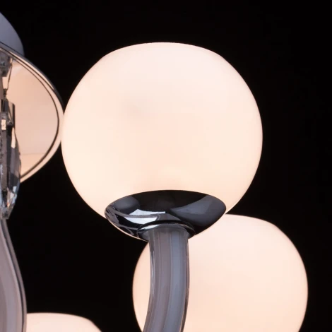 Потолочная люстра Chiaro Ивонна 459010220