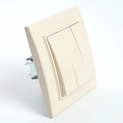 Выключатель трехклавишный (слоновая кость) Stekker Эрна 39923