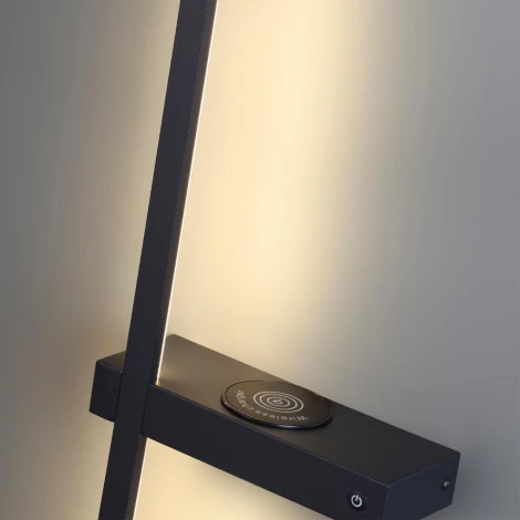 Настенный светильник с беспроводным ЗУ левый Lumion Blake 5695/9WL LEDIO черный LED 9W 680Лм 3000К 220V (выключатель)