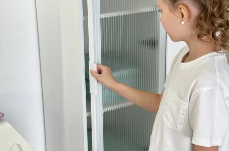 Зефир Шкаф однодверный 107.03 Mebelson (ЛДСП,МДФ,ПВХ,Пластик/Светлое дерево,Белый,Розовый) арт.UL.107-M.103.03.3102