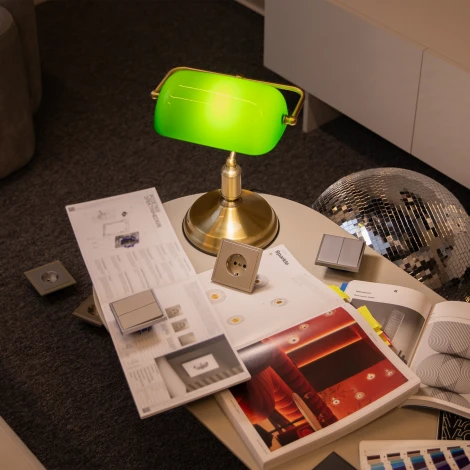 Интерьерная настольная лампа Maytoni Kiwi Z153-TL-01-BS (220V)