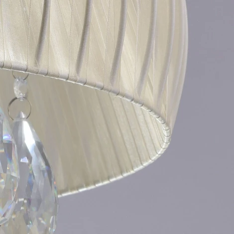 Потолочная люстра MW-Light Жаклин 465015009