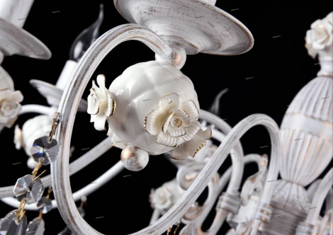 Подвесная люстра Maytoni Faberge ARM218-08-W