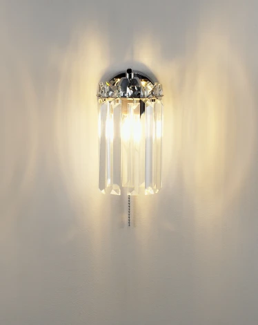 Бра Moderli Everly V10752-1W (220V, хрусталь K9, выключатель)