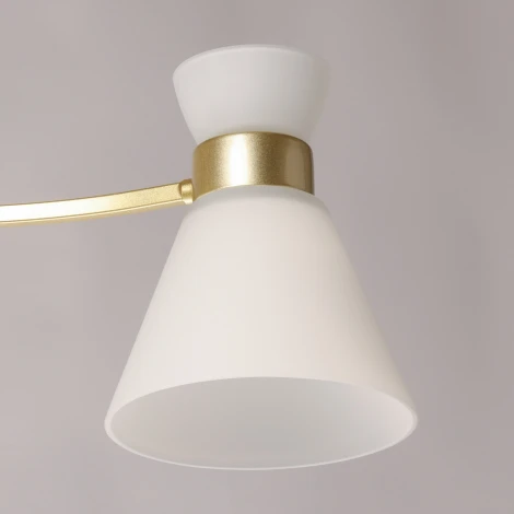 Потолочная люстра на штанге DeMarkt Дэла 635015704 (220V)